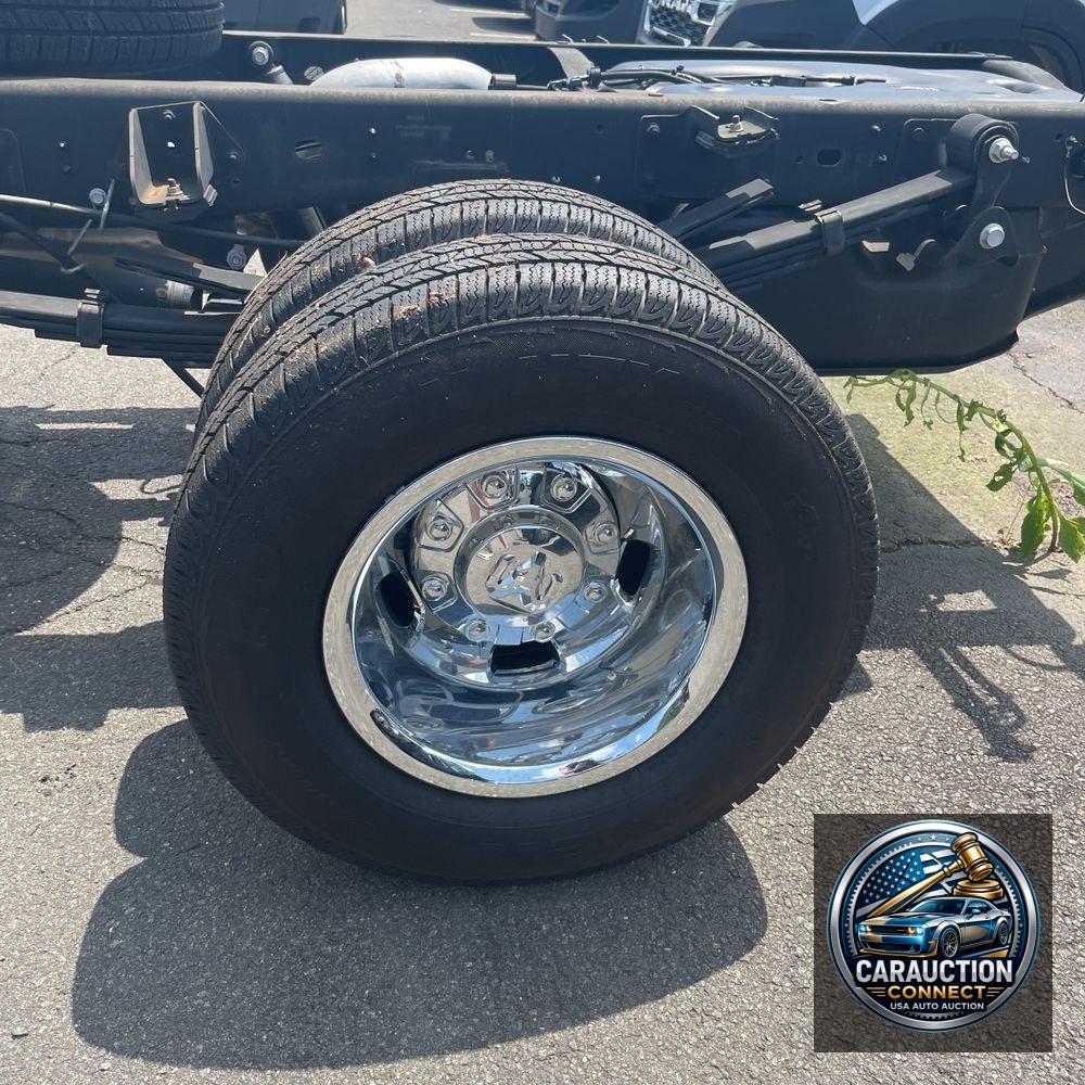 2023 Ram 3500 Cab/Chassis SLT