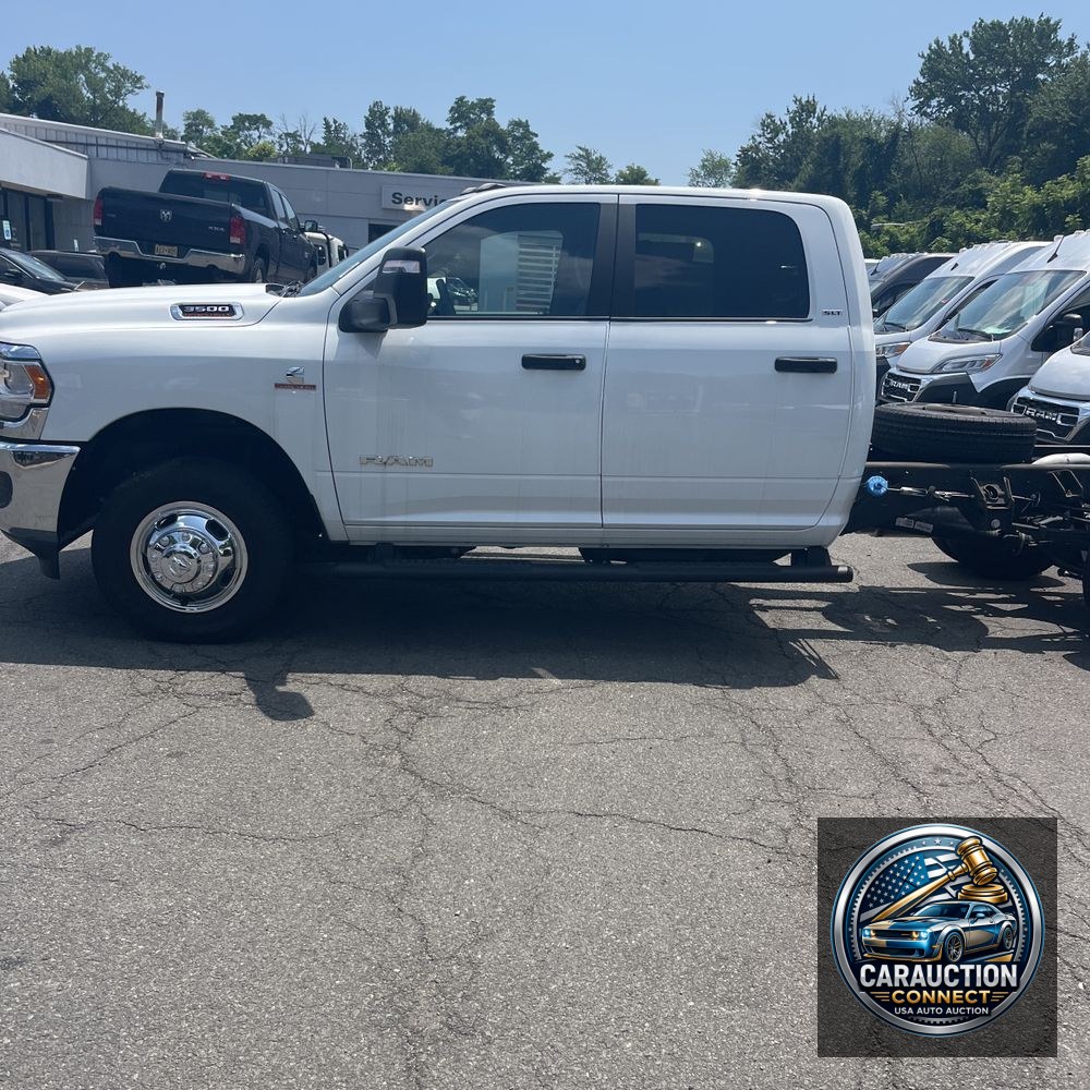 2023 Ram 3500 Cab/Chassis SLT