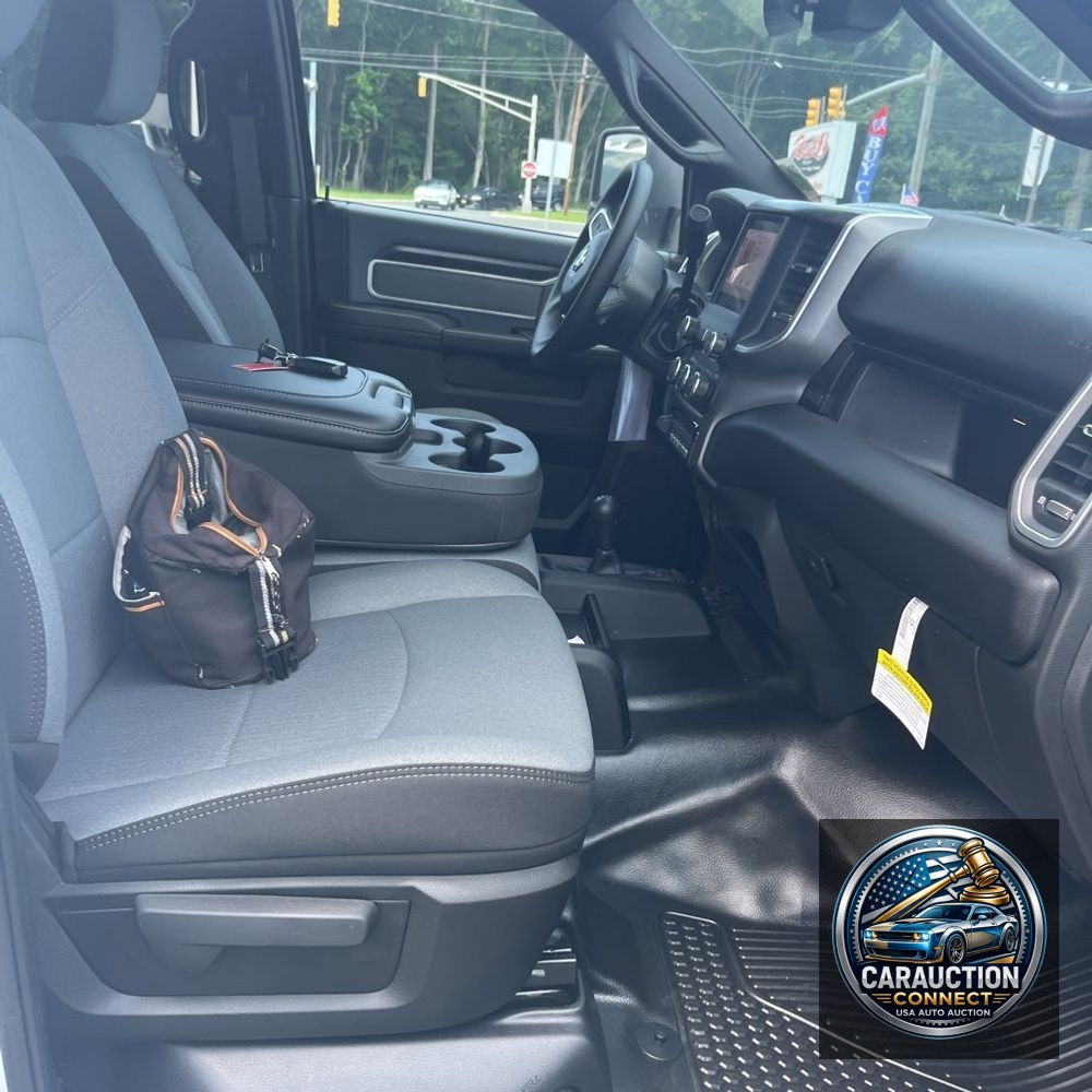 2023 Ram 3500 Cab/Chassis SLT