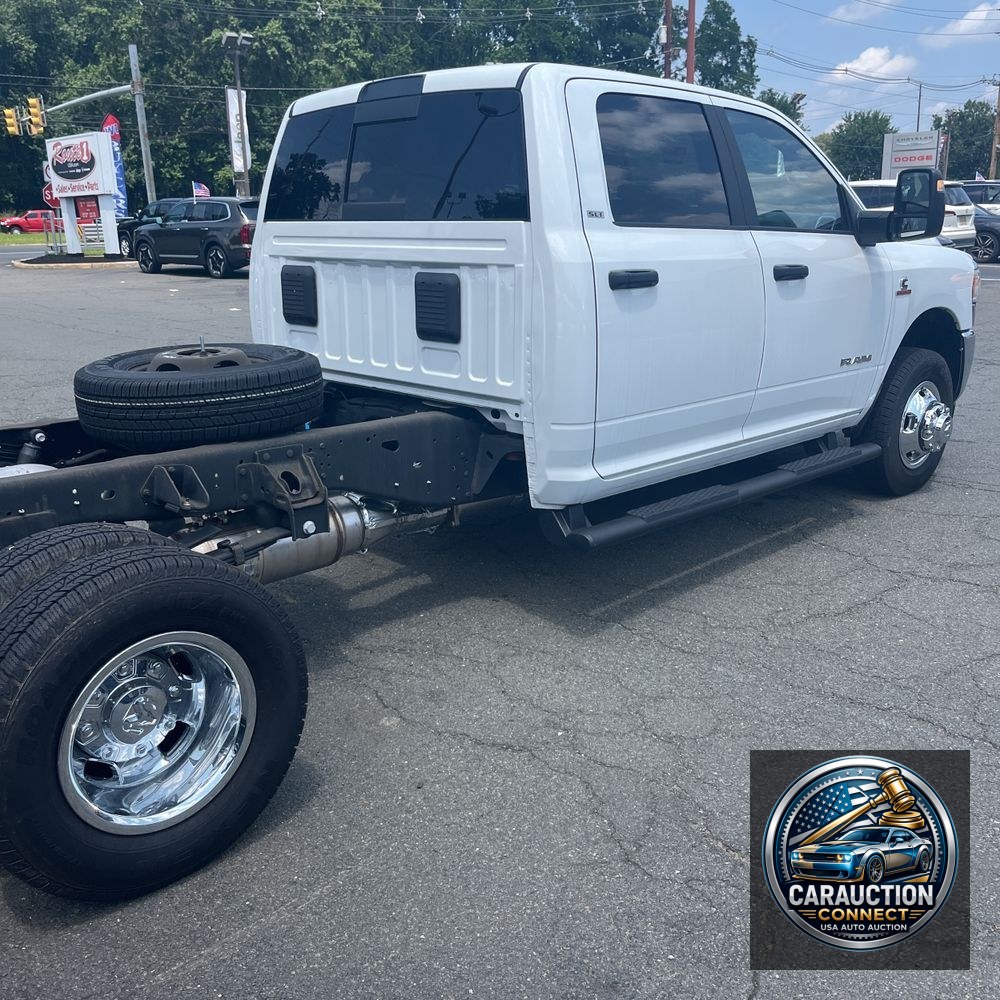 2023 Ram 3500 Cab/Chassis SLT