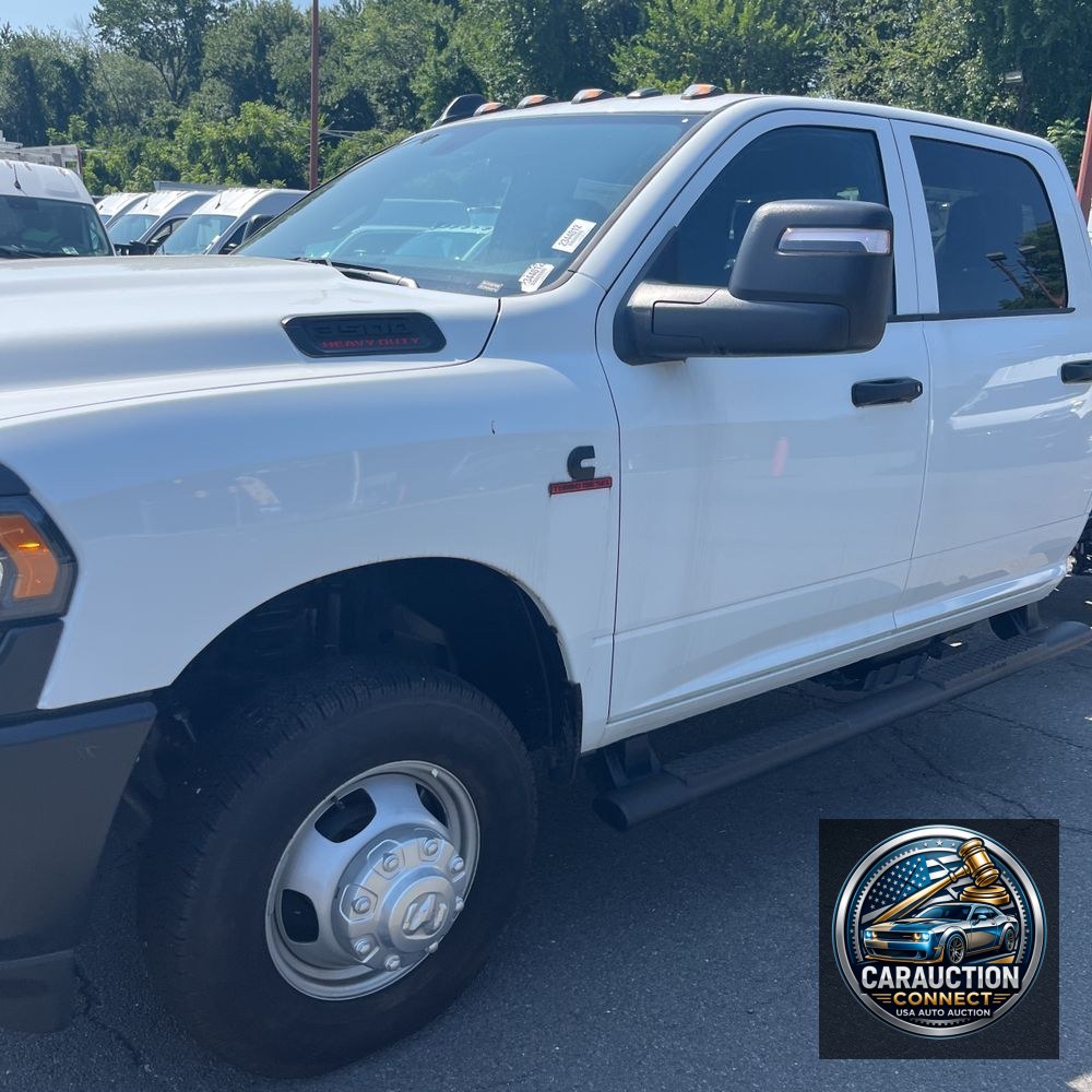 2023 Ram 3500 Cab/Chassis Tradesman