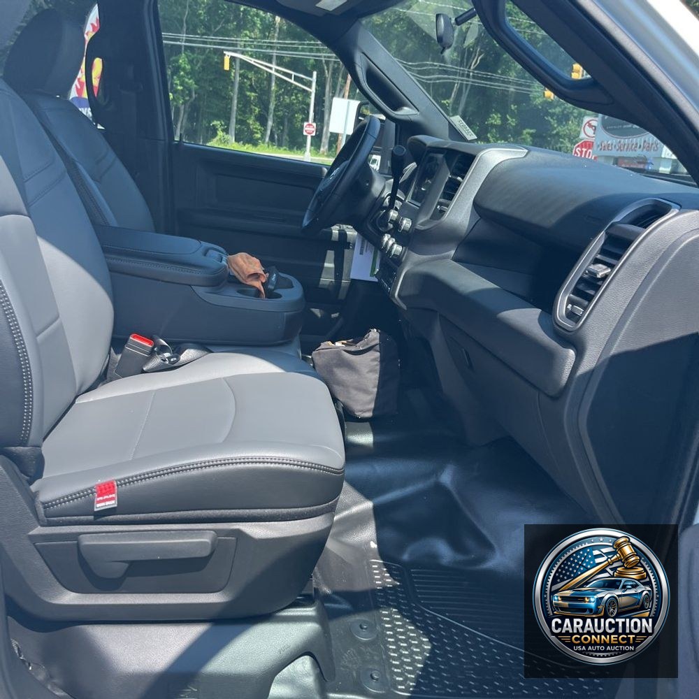 2023 Ram 3500 Cab/Chassis Tradesman