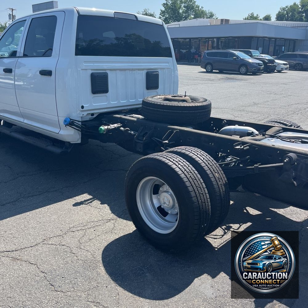 2023 Ram 3500 Cab/Chassis Tradesman