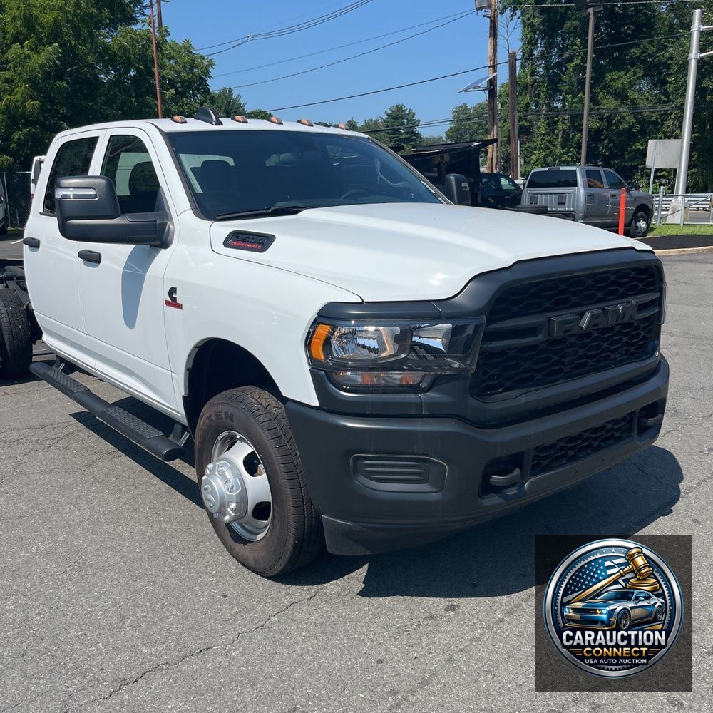 2023 Ram 3500 Cab/Chassis Tradesman