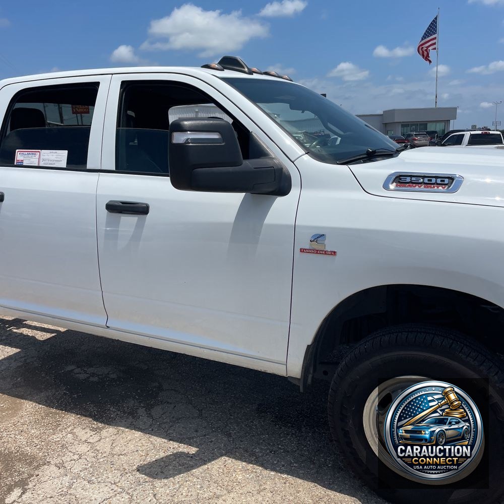 2024 Ram 3500 Cab/Chassis Tradesman