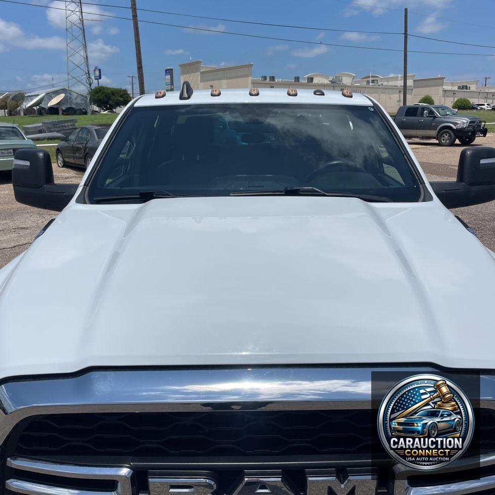 2024 Ram 3500 Cab/Chassis Tradesman