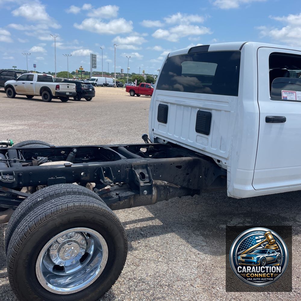 2024 Ram 3500 Cab/Chassis Tradesman