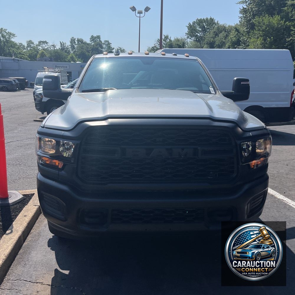 2023 Ram 3500 Cab/Chassis Tradesman