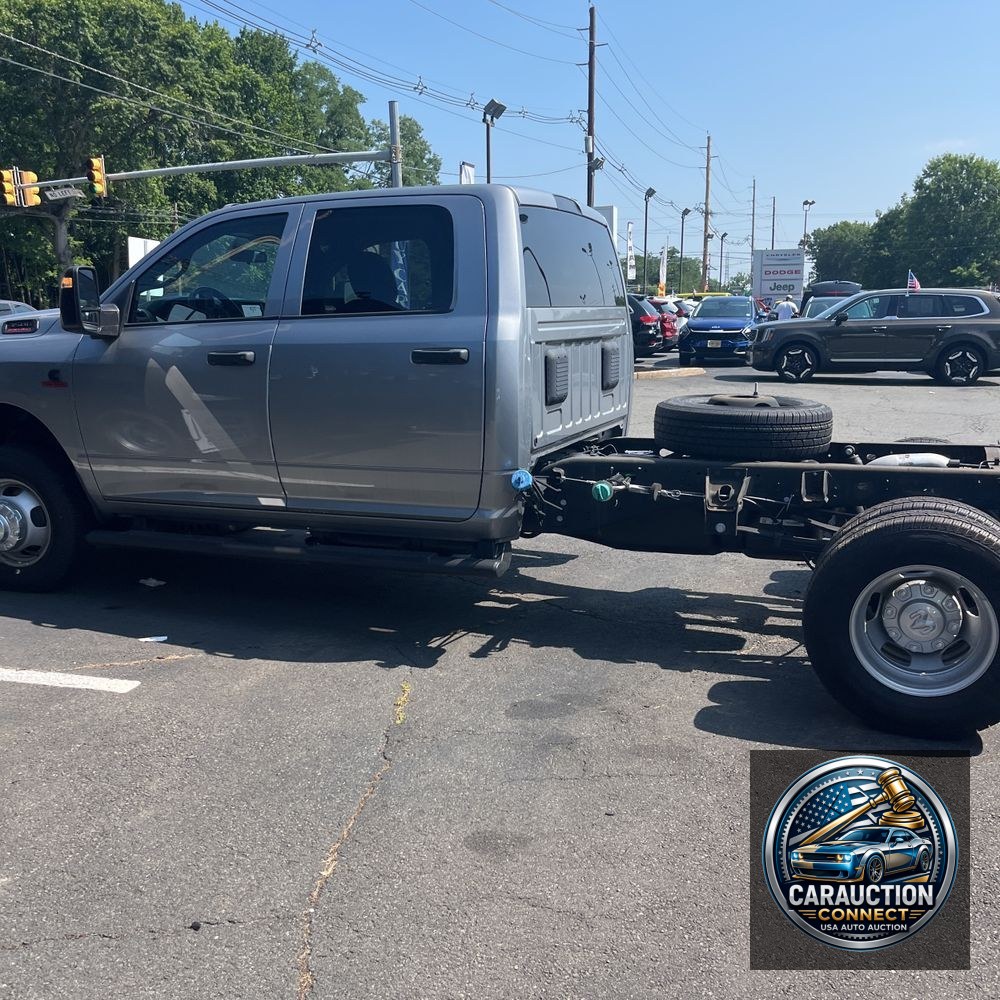 2023 Ram 3500 Cab/Chassis Tradesman