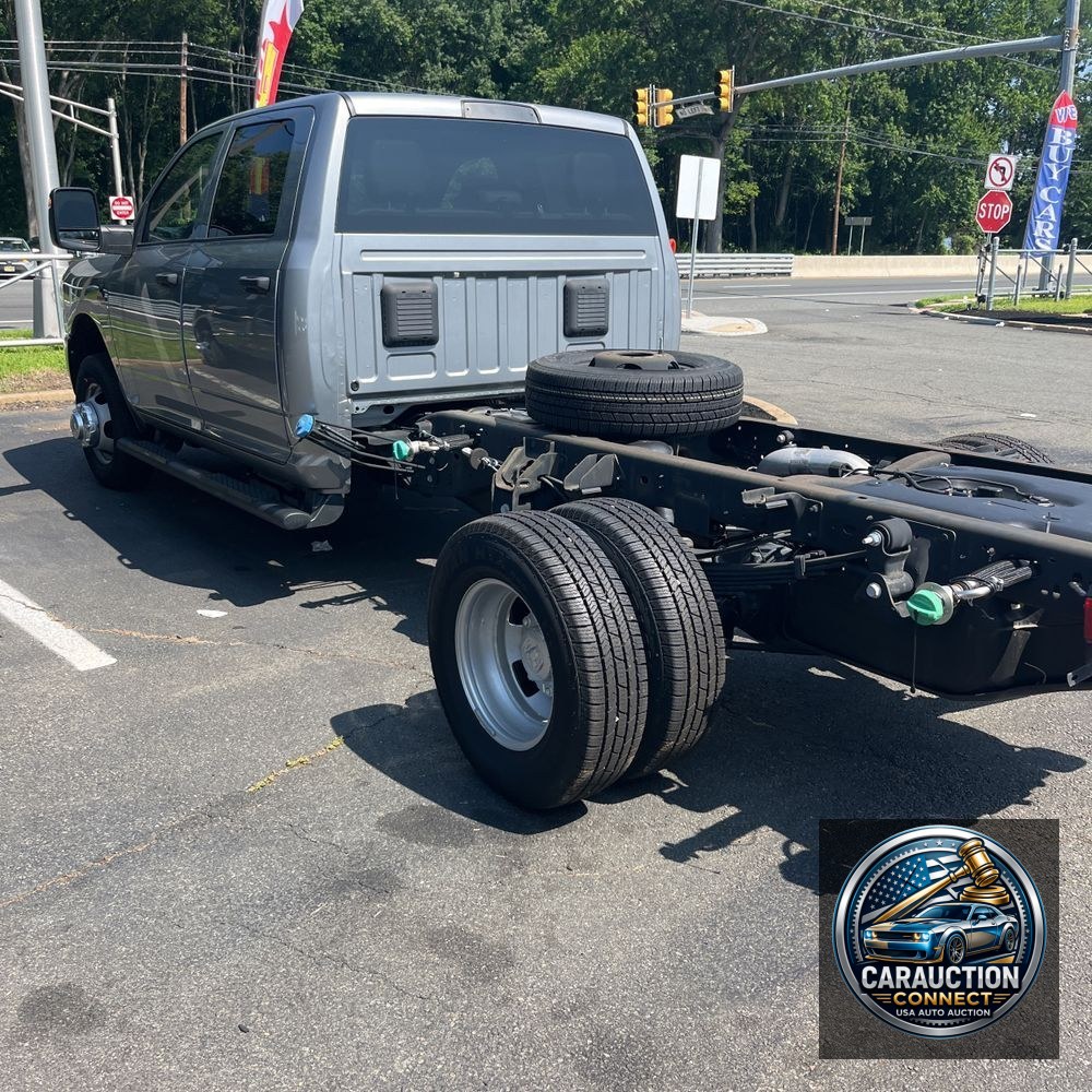 2023 Ram 3500 Cab/Chassis Tradesman