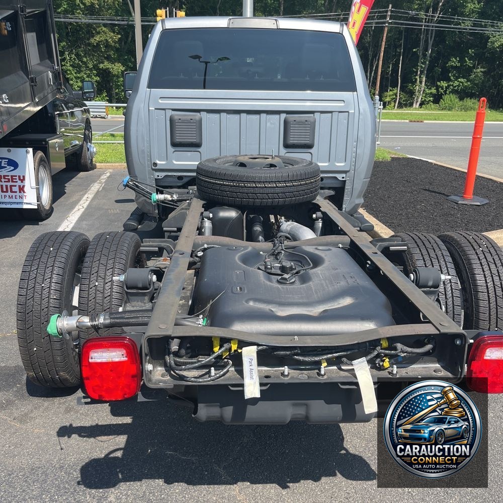 2023 Ram 3500 Cab/Chassis Tradesman