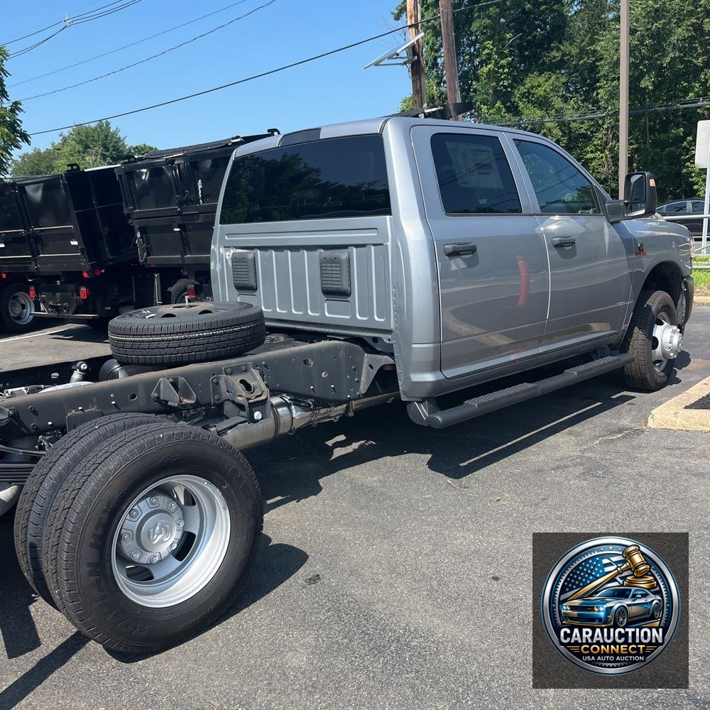 2023 Ram 3500 Cab/Chassis Tradesman
