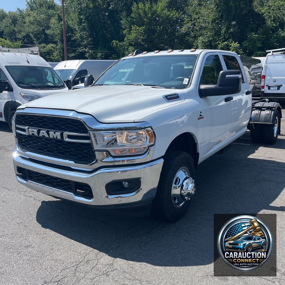 2023 Ram 3500 Cab/Chassis Tradesman