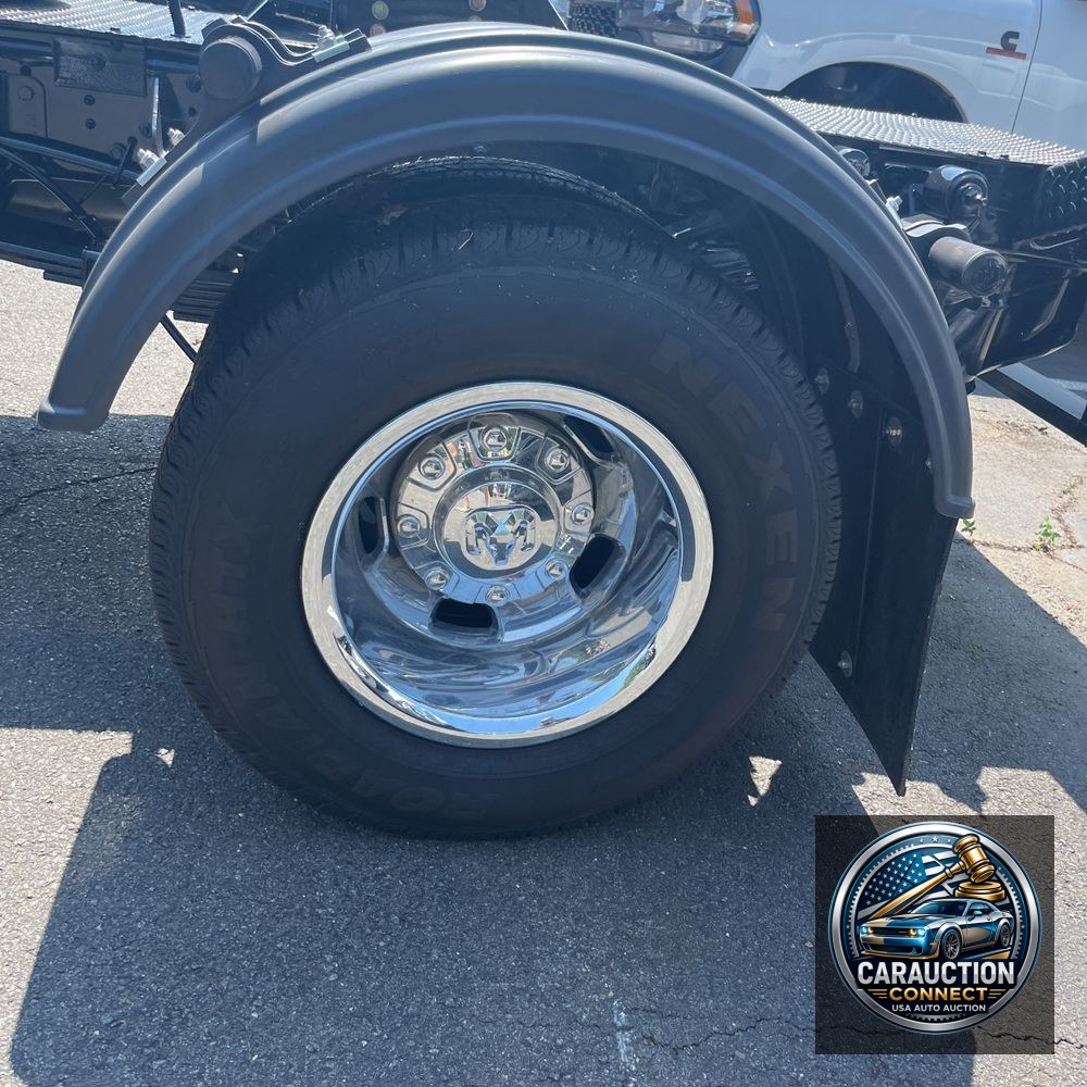 2023 Ram 3500 Cab/Chassis Tradesman