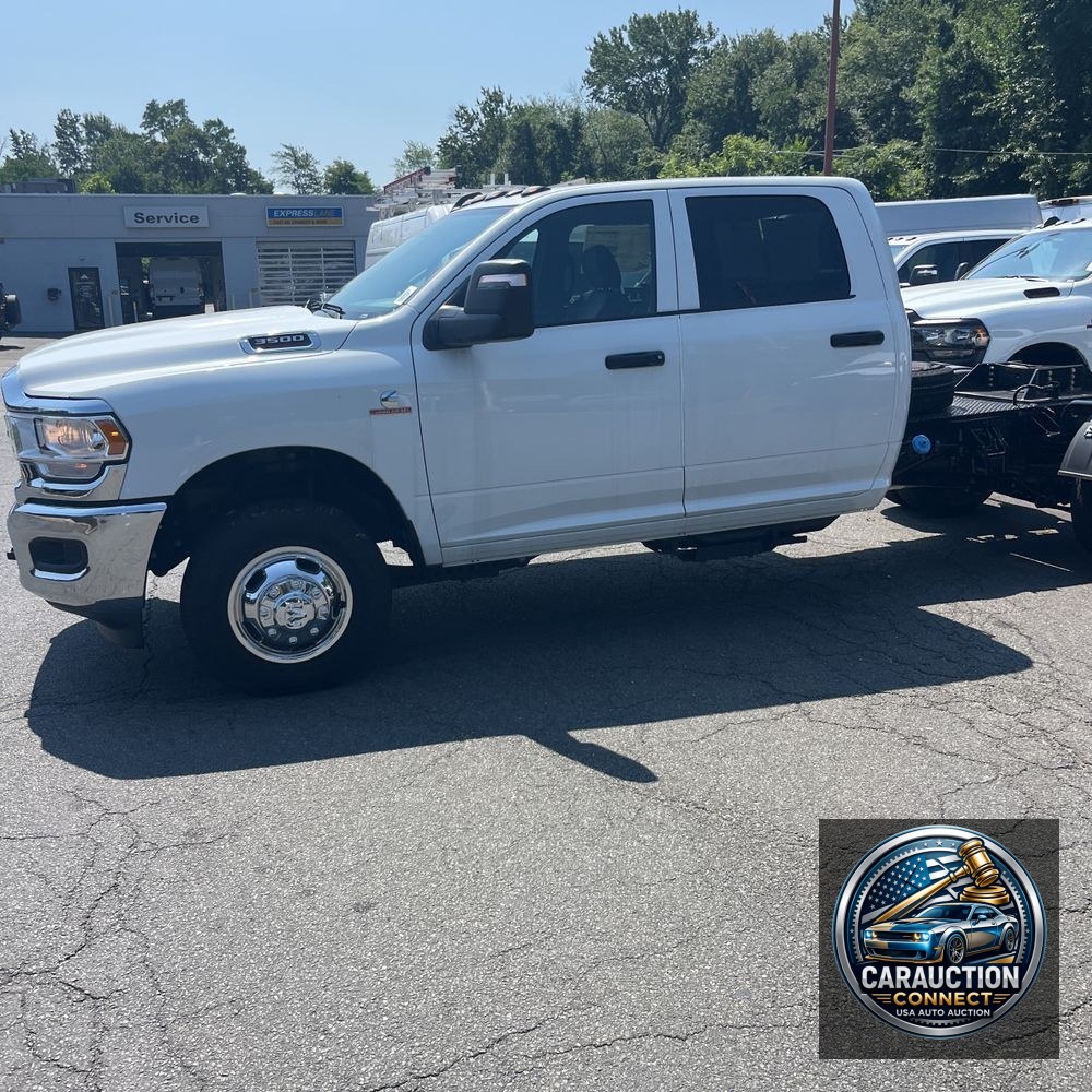 2023 Ram 3500 Cab/Chassis Tradesman