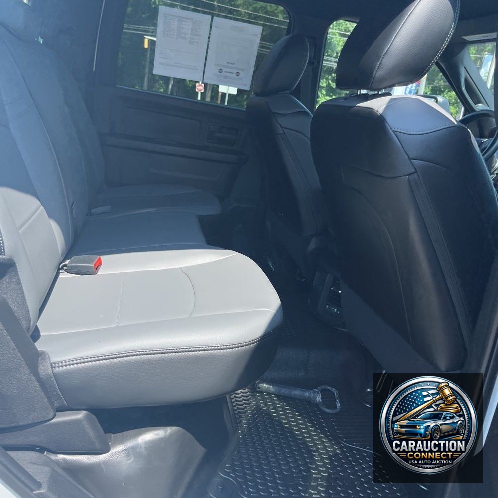 2023 Ram 3500 Cab/Chassis Tradesman