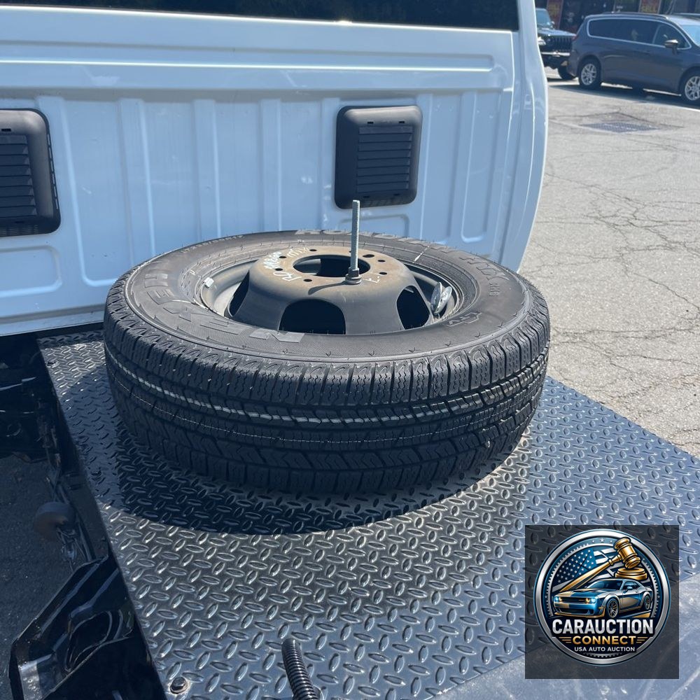 2023 Ram 3500 Cab/Chassis Tradesman