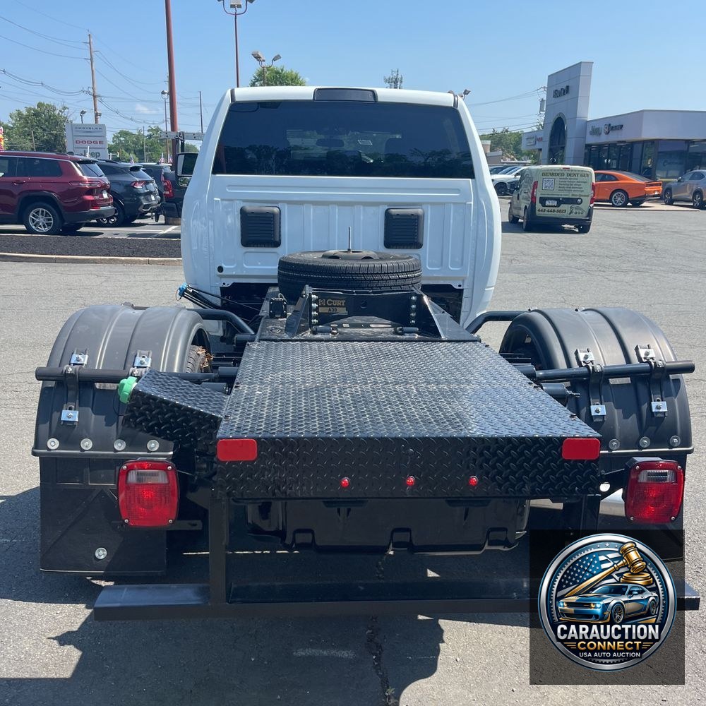 2023 Ram 3500 Cab/Chassis Tradesman
