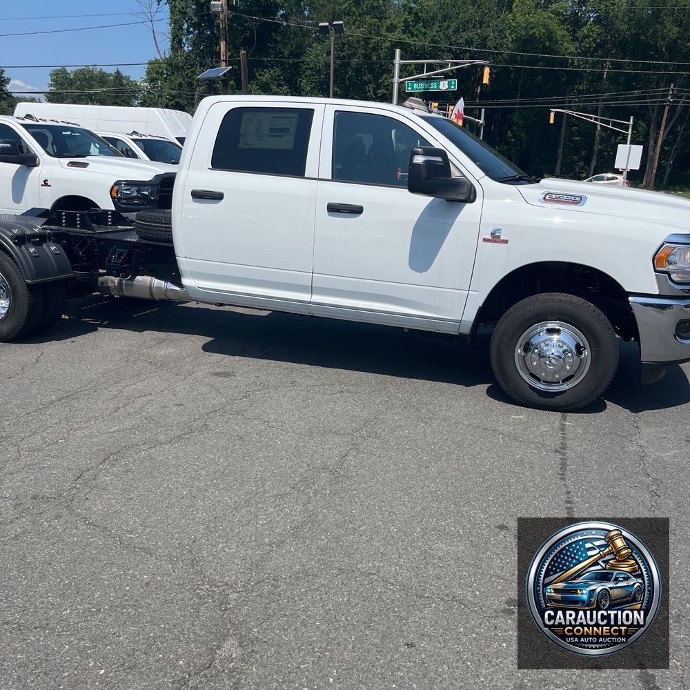2023 Ram 3500 Cab/Chassis Tradesman