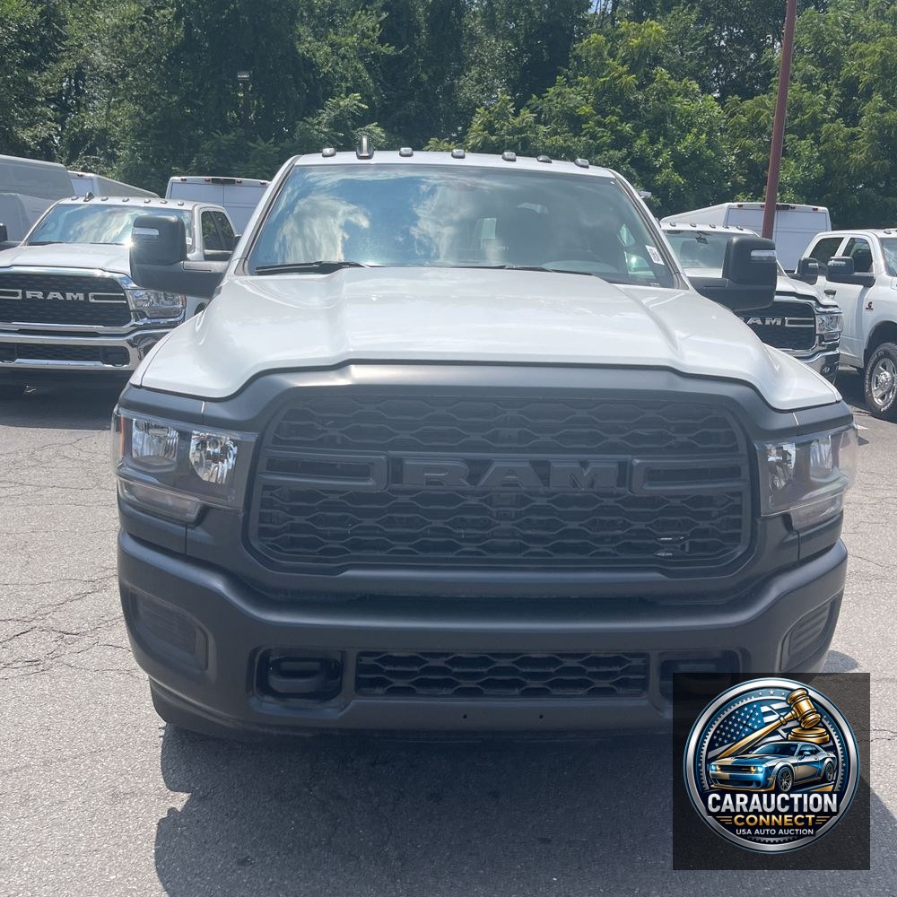2023 Ram 3500 Cab/Chassis Tradesman
