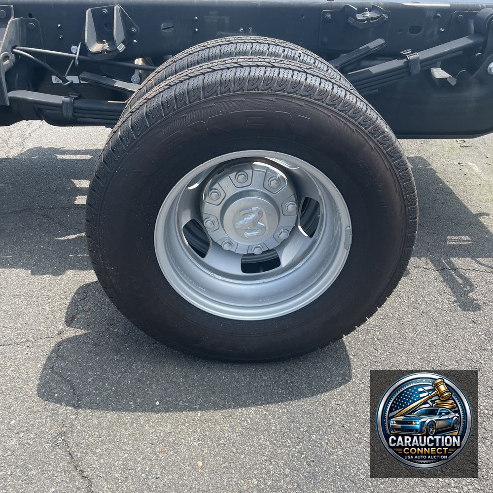 2023 Ram 3500 Cab/Chassis Tradesman