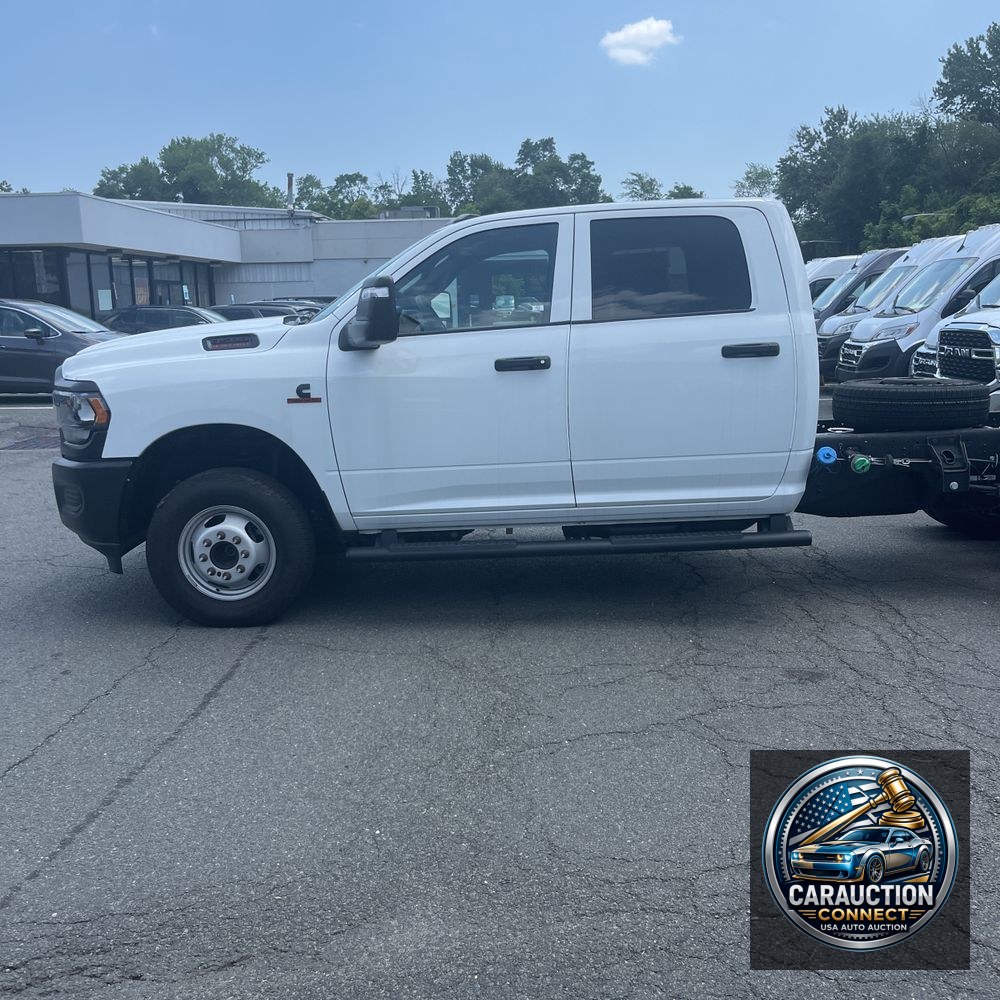 2023 Ram 3500 Cab/Chassis Tradesman