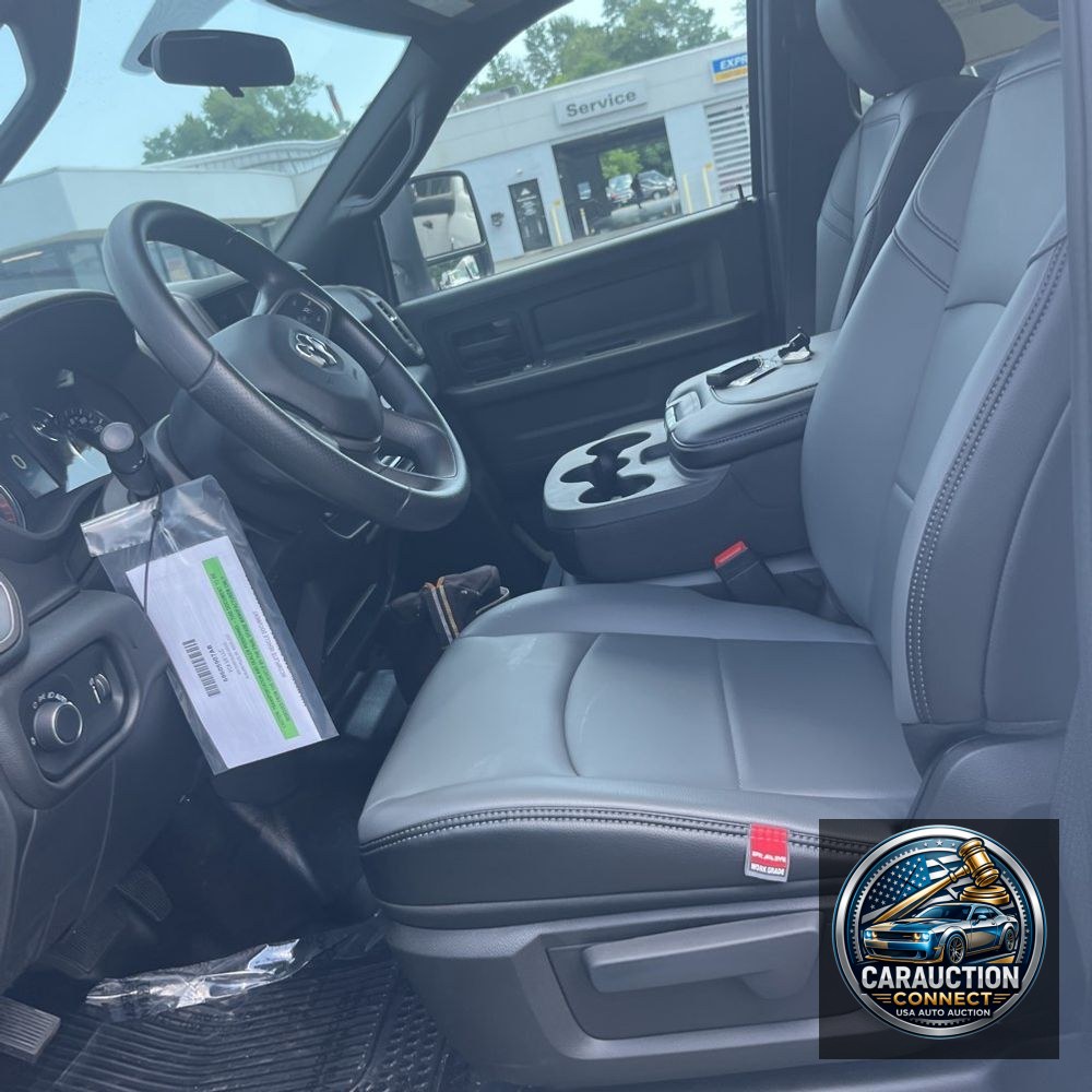 2023 Ram 3500 Cab/Chassis Tradesman