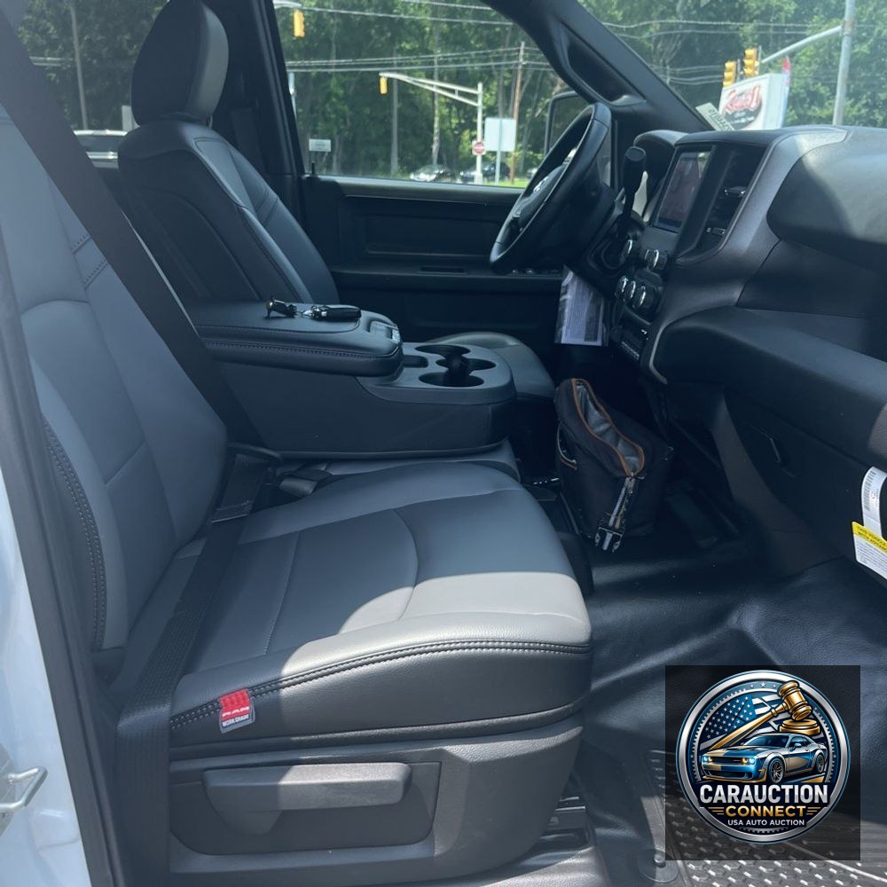 2023 Ram 3500 Cab/Chassis Tradesman