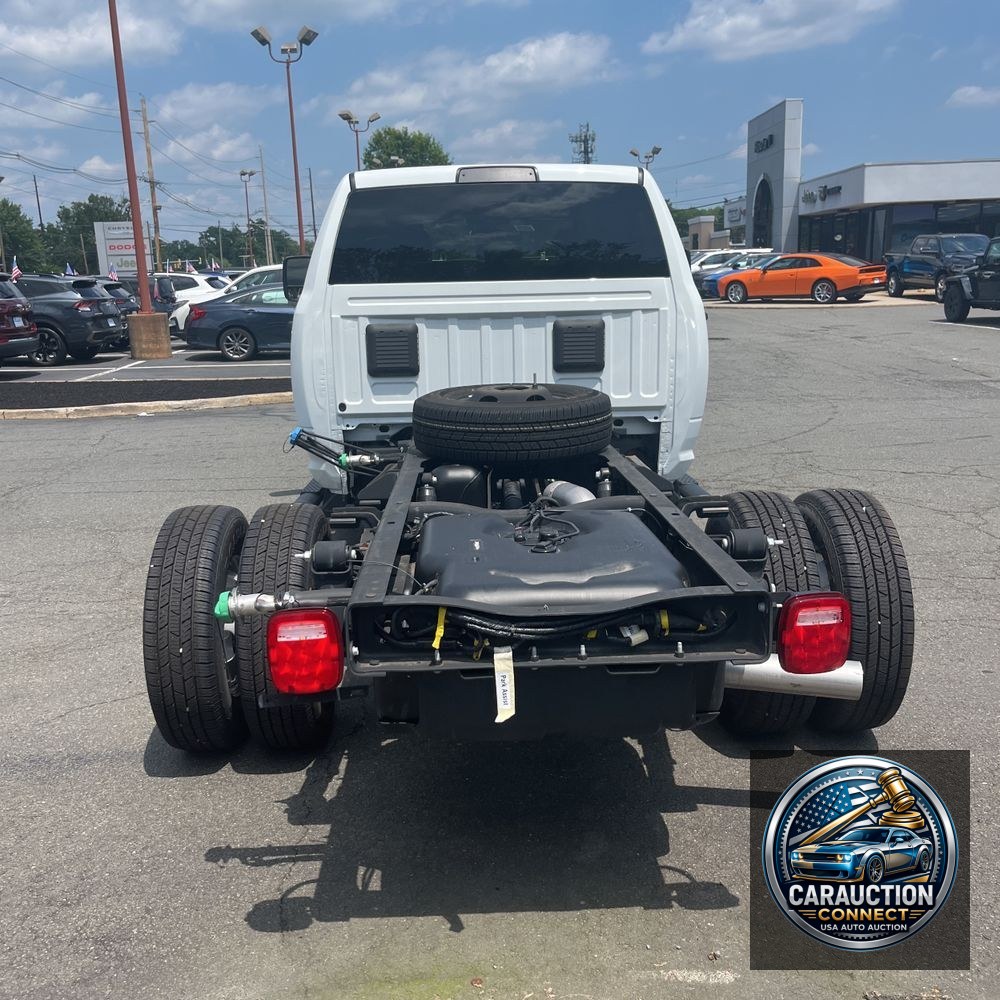2023 Ram 3500 Cab/Chassis Tradesman