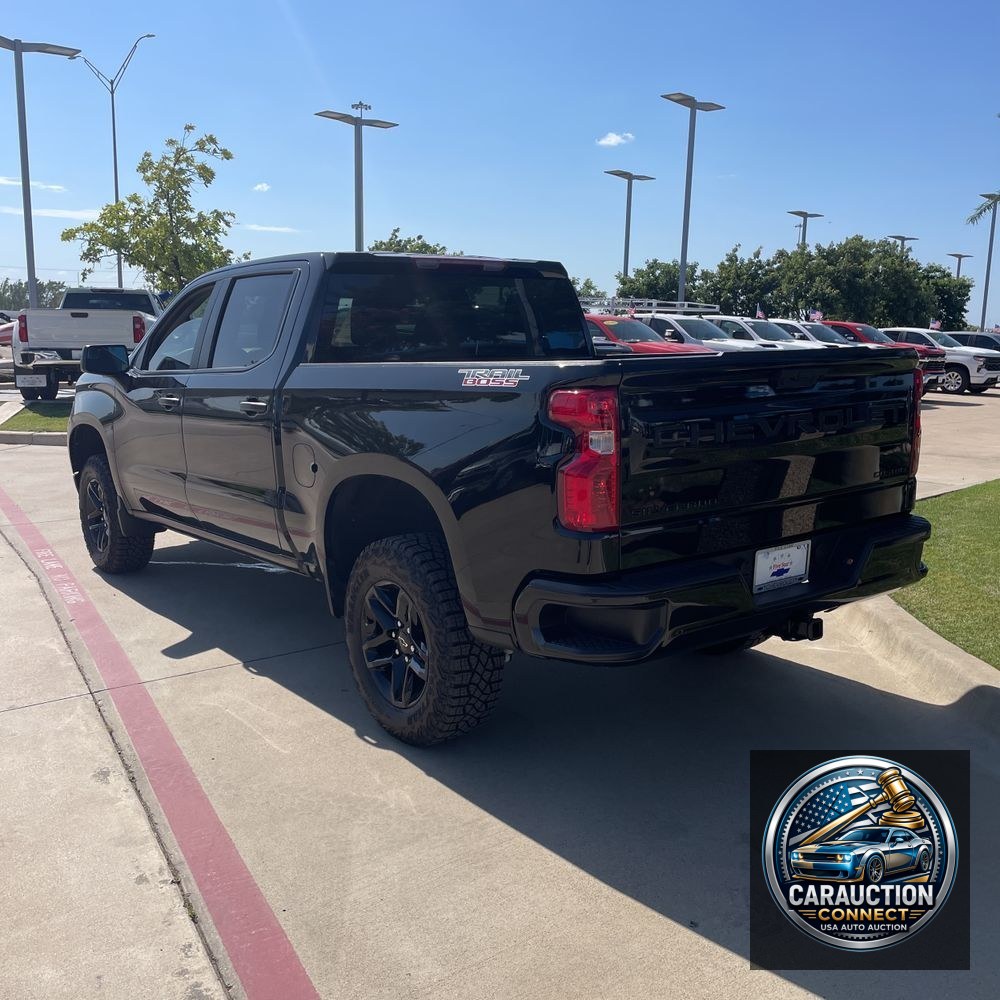 2025 Chevrolet Silverado 1500 Custom Trail Boss