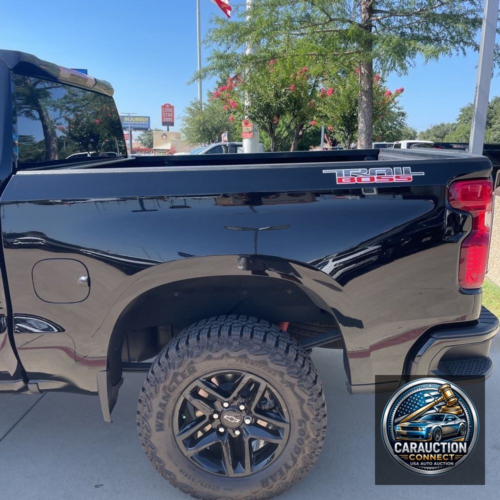 2025 Chevrolet Silverado 1500 Custom Trail Boss