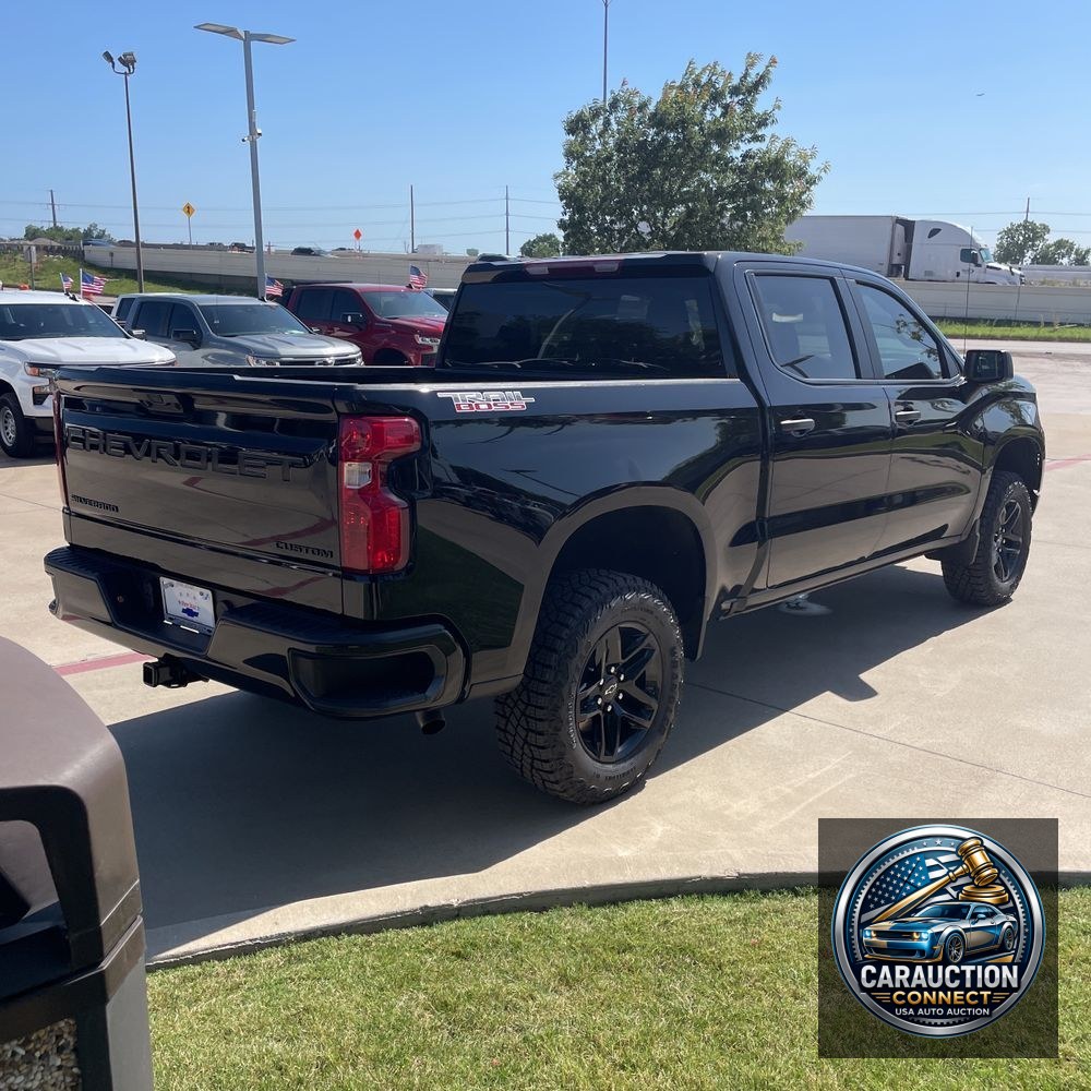 2025 Chevrolet Silverado 1500 Custom Trail Boss
