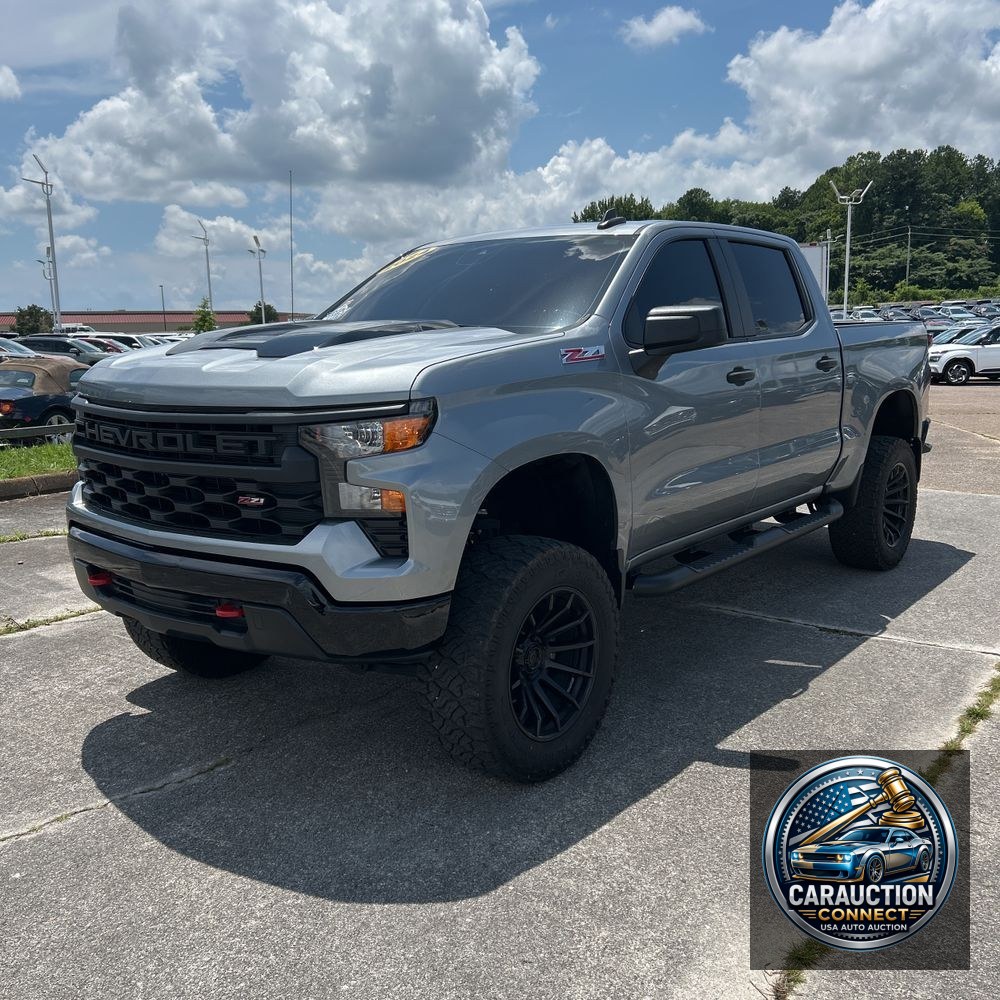 2024 Chevrolet Silverado 1500 Custom Trail Boss