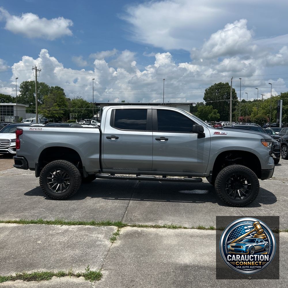 2024 Chevrolet Silverado 1500 Custom Trail Boss