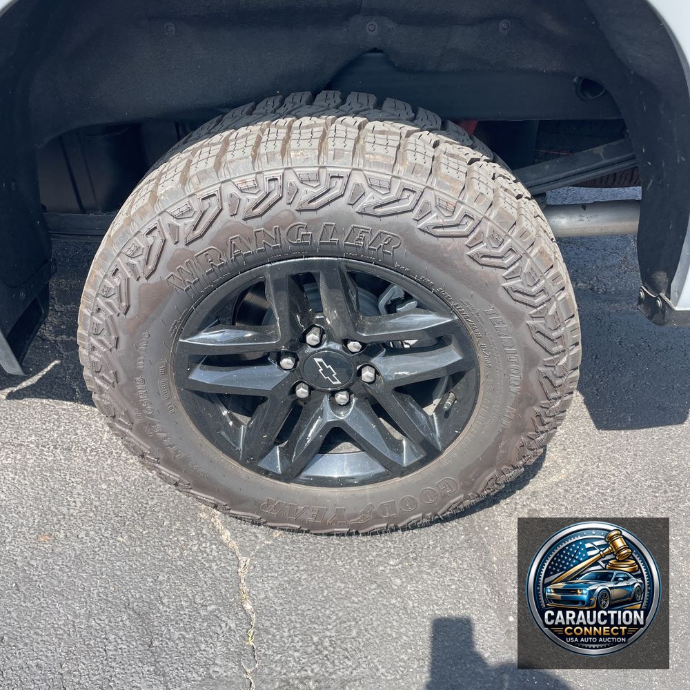 2024 Chevrolet Silverado 1500 Custom Trail Boss