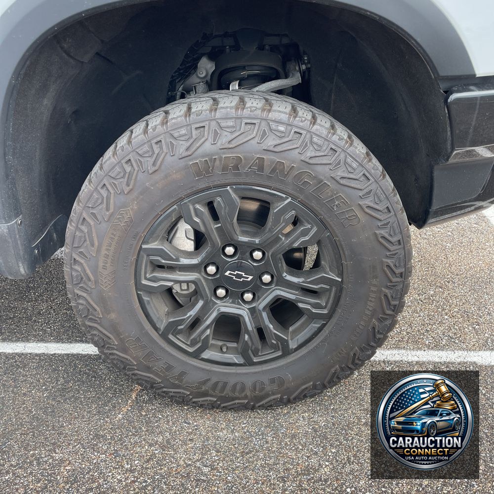 2023 Chevrolet Silverado 1500 ZR2