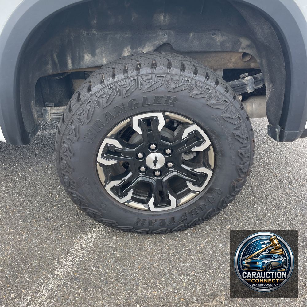2023 Chevrolet Silverado 1500 ZR2