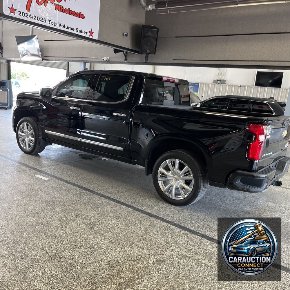 2023 Chevrolet Silverado 1500 High Country