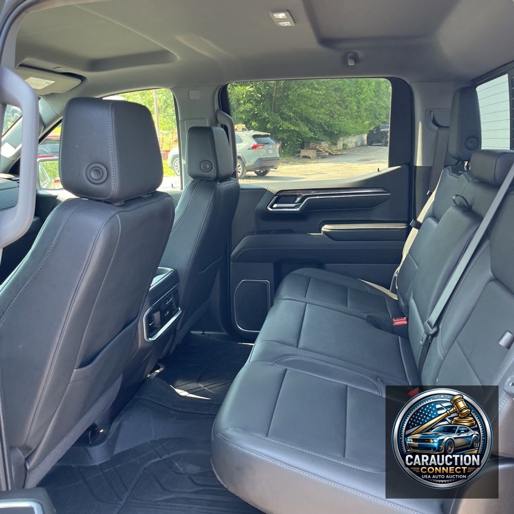 2025 Chevrolet Silverado 1500 LTZ