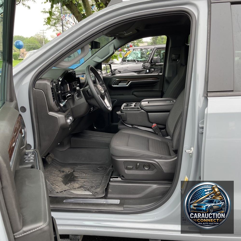 2024 GMC Sierra 1500 Elevation