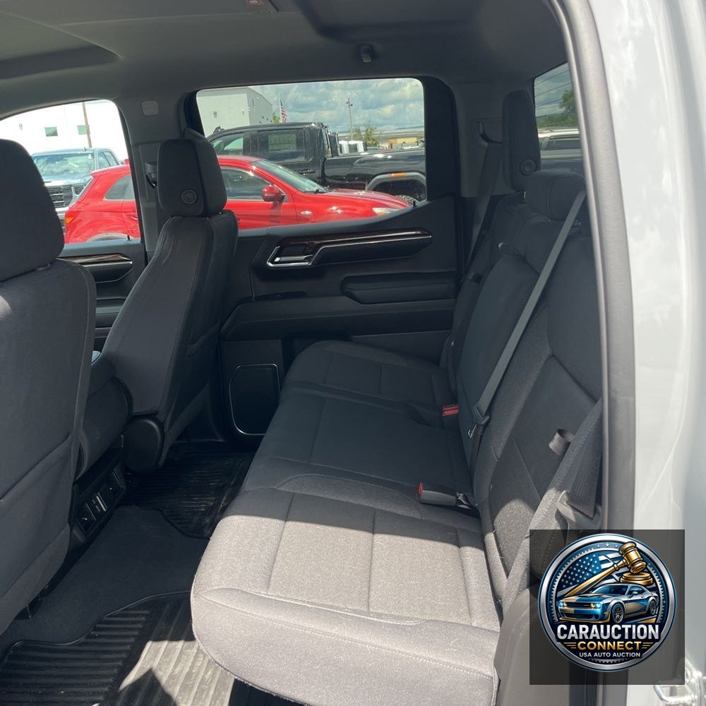 2024 GMC Sierra 1500 Elevation Standard