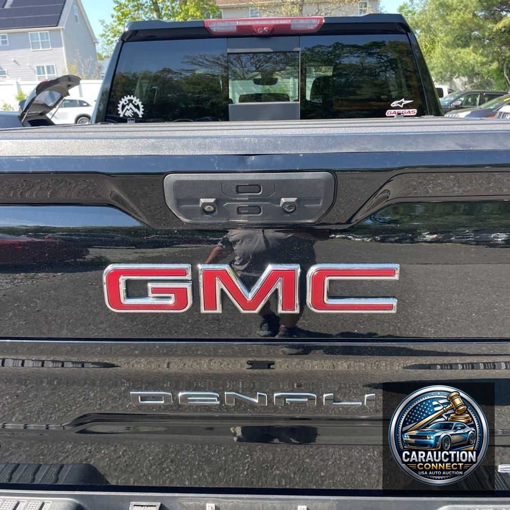 2022 GMC Sierra 1500 LTD Denali