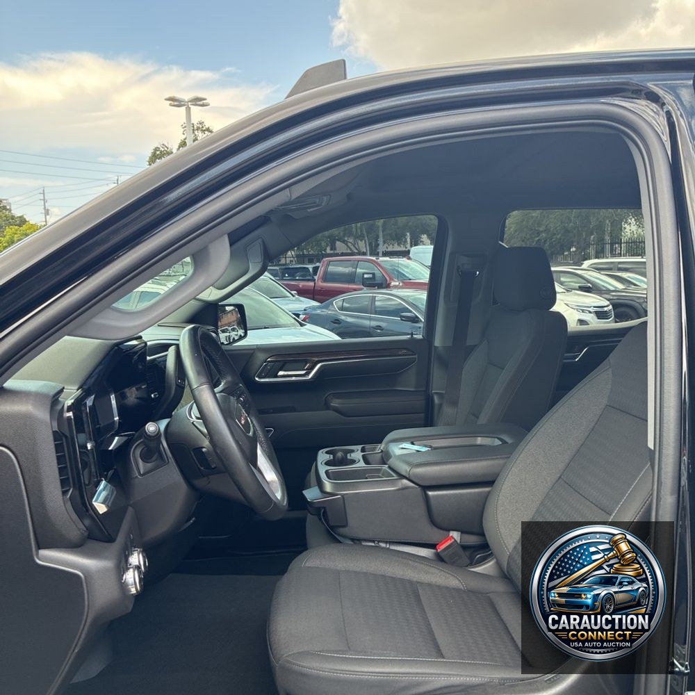 2023 GMC Sierra 1500 Elevation