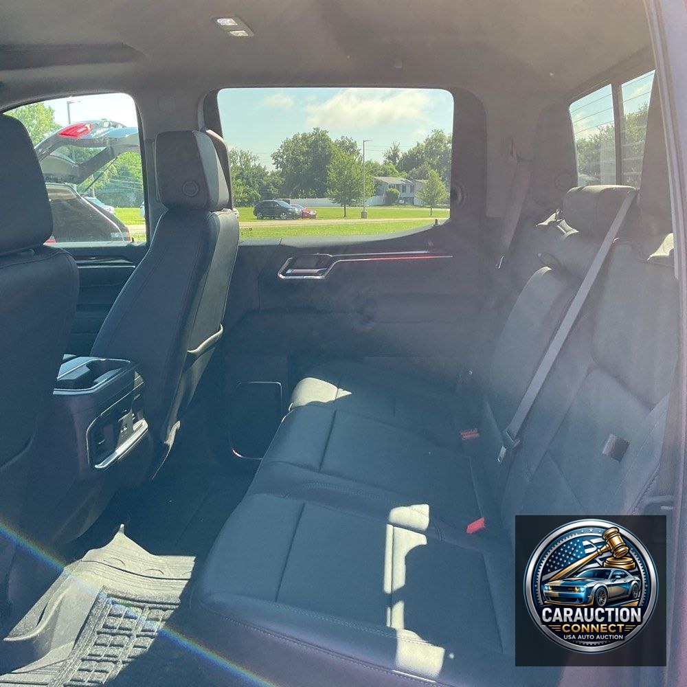 2025 GMC Sierra 1500 Elevation