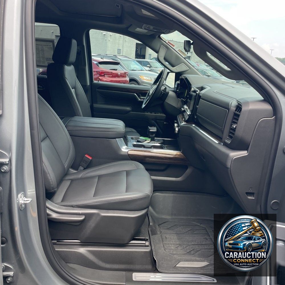 2025 GMC Sierra 1500 Elevation