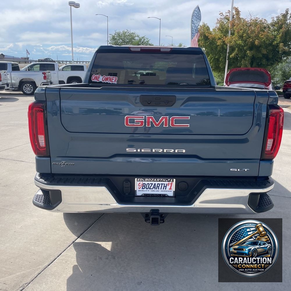 2024 GMC Sierra 1500 SLT