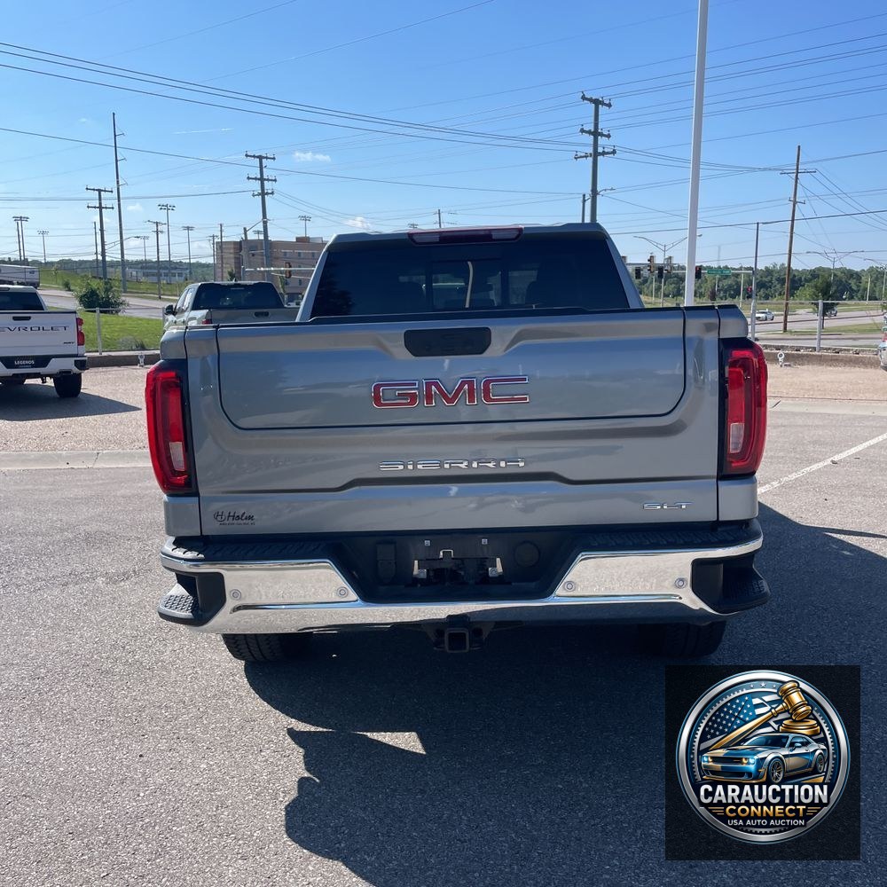 2024 GMC Sierra 1500 SLT