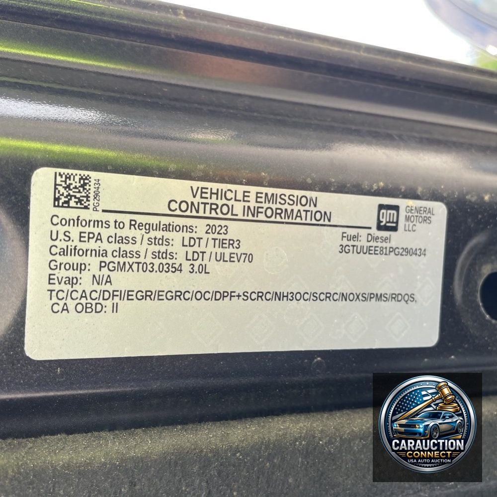 2023 GMC Sierra 1500 AT4