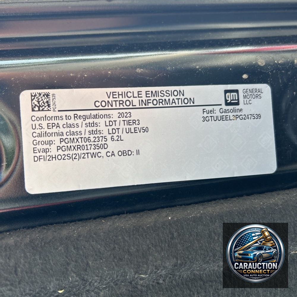 2023 GMC Sierra 1500 AT4