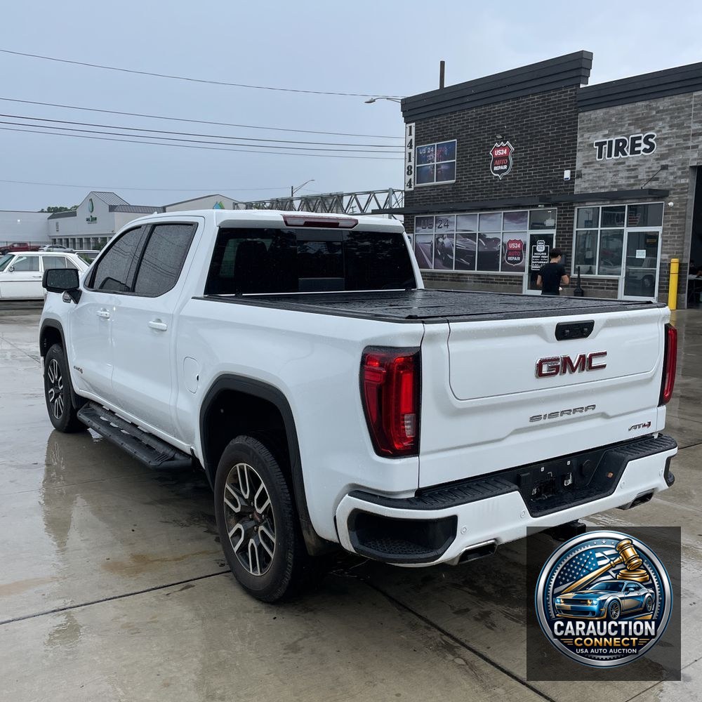 2023 GMC Sierra 1500 AT4